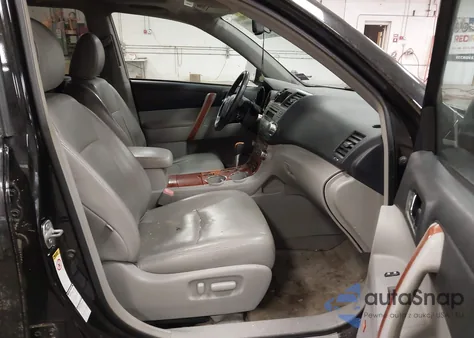 2010 Toyota Highlander Limited V6 z USA, uszkodzony, nr VIN 5TDDK3EHXAS007516